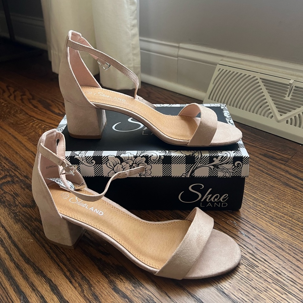 Velvet Light-Pink/Tan Heels